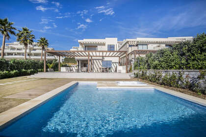 Cluster house for sale in Puerto Banús, Marbella, Málaga. 