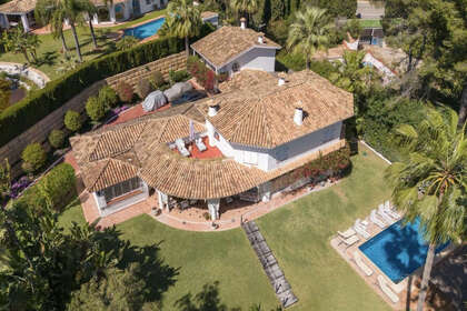 Cluster house for sale in Puerto Banús, Marbella, Málaga. 