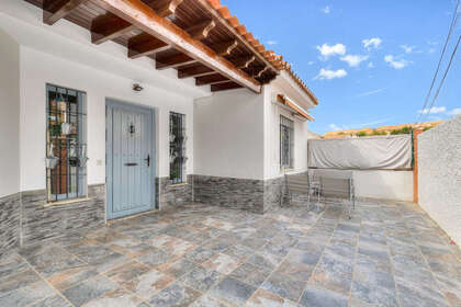 Cluster house for sale in Fuengirola, Málaga. 