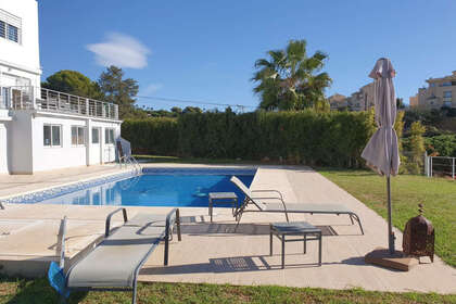 Cluster house for sale in Elviria, Marbella, Málaga. 