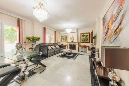 Cluster house for sale in Guadalmina, Málaga. 