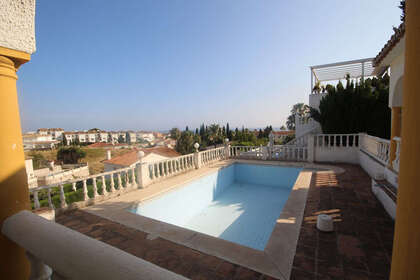 Cluster house for sale in Riviera Del Sol, Marbella, Málaga. 