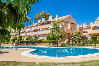 Apartamento venta en Elviria, Marbella, Málaga. 