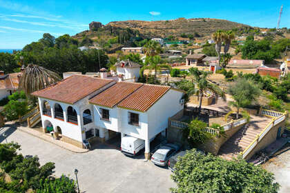 Cluster house for sale in Almayate Alto, Málaga. 