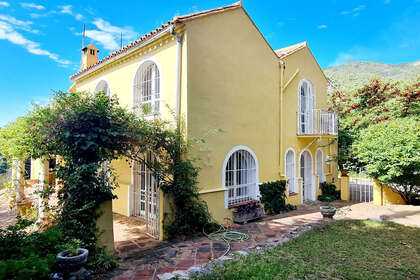 Cluster house for sale in Ojén, Málaga. 