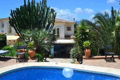 House for sale in Alhaurín el Grande, Málaga. 
