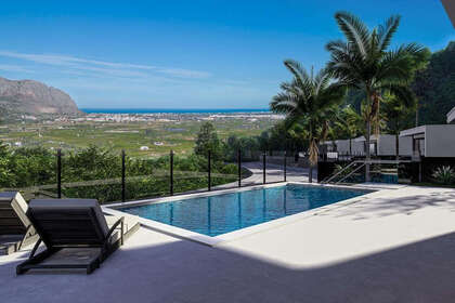 Cluster house for sale in Pedreguer, Alicante. 