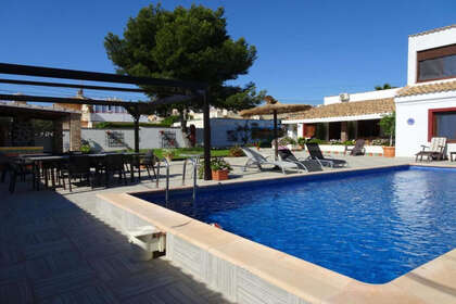 Cluster house for sale in Cabo Roig, Alicante. 