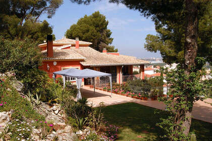 Cluster house for sale in Dénia, Alicante. 
