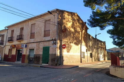 House for sale in Pinoso, Alicante. 