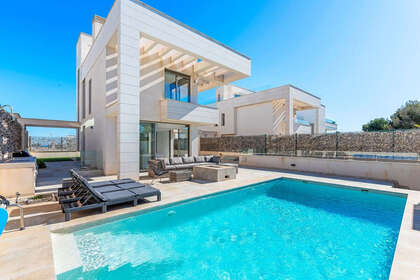 Cluster house for sale in Orihuela-Costa, Alicante. 
