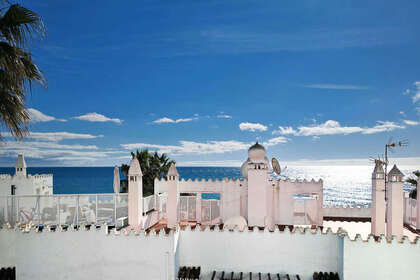 Penthouse for sale in Calahonda, Mijas, Málaga. 
