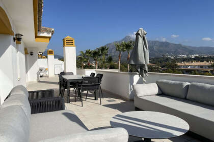 Penthouse for sale in Nueva andalucia, Málaga. 