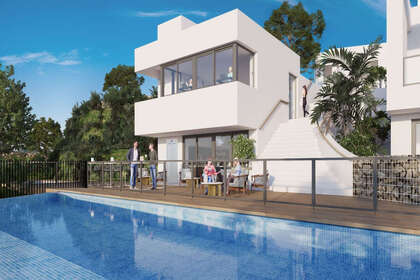 House for sale in Riviera Del Sol, Marbella, Málaga. 