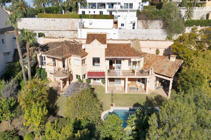 Cluster house for sale in Hacienda Las Chapas, Marbella, Málaga. 