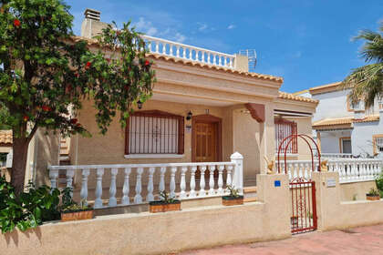 Cluster house for sale in Algorfa, Alicante. 