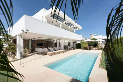 Cluster house for sale in San Pedro de Alcántara, Marbella, Málaga. 