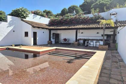 House for sale in Alhaurín el Grande, Málaga. 