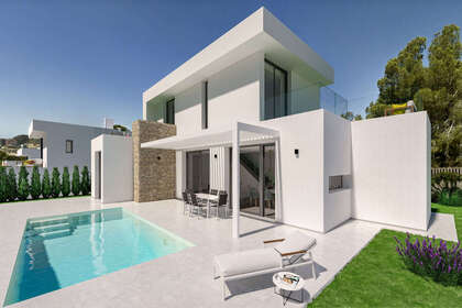 Cluster house for sale in Finestrat, Alicante. 