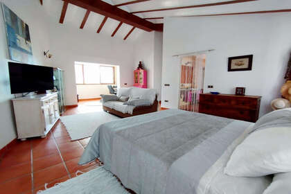 Cluster house for sale in Alfaz del pi / Alfàs del Pi, Alicante. 