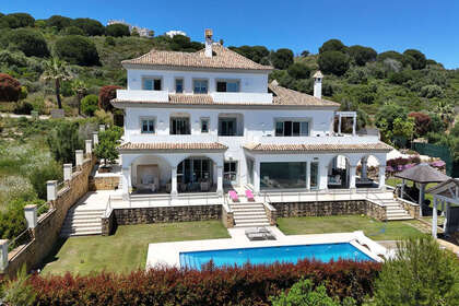 Cluster house for sale in Sotogrande, Cádiz. 