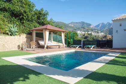 Cluster house for sale in Frigiliana, Málaga. 