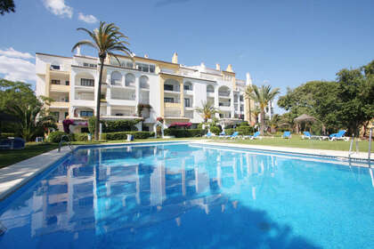 Apartment for sale in Puerto de Cabopino, Marbella, Málaga. 