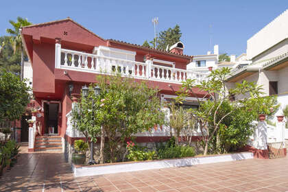 Cluster house for sale in Cerrado de Calderon, Málaga. 