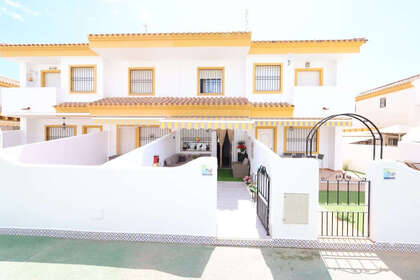 Apartment for sale in Torre de la Horadada, Alicante. 