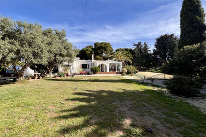 Cluster house for sale in Cabo Roig, Alicante. 