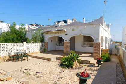 House for sale in San Miguel de Salinas, Alicante. 