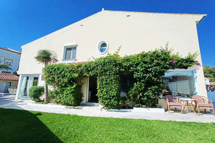 House for sale in Benalmádena, Málaga. 