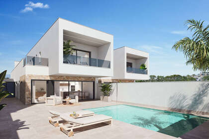 Cluster house for sale in San Pedro del Pinatar, Murcia. 