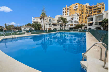 Apartment for sale in Puerto de Cabopino, Marbella, Málaga. 