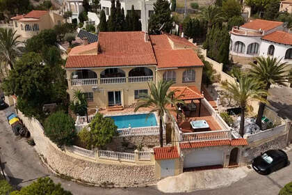Cluster house for sale in Calpe/Calp, Alicante. 