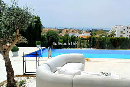 House for sale in Estepona, Málaga. 