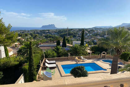 Cluster house for sale in Benissa, Alicante. 