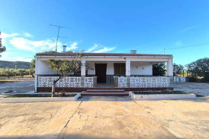 Cluster house for sale in Yecla, Murcia. 