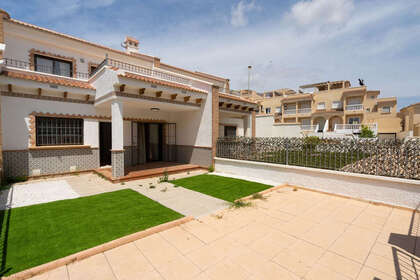 House for sale in San Miguel de Salinas, Alicante. 