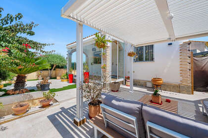 Cluster house for sale in Polop, Alicante. 