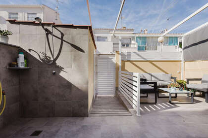Cluster house for sale in Torrevieja, Alicante. 