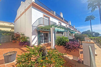 House for sale in Puerto de Cabopino, Marbella, Málaga. 