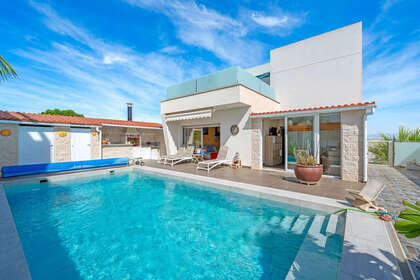 Cluster house for sale in Benijófar, Alicante. 