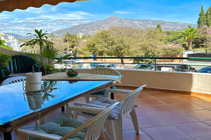 Apartment for sale in Nueva andalucia, Málaga. 