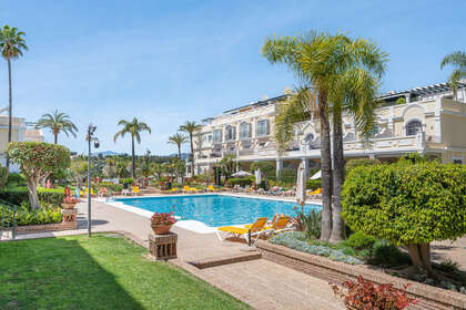 Apartment for sale in Nueva andalucia, Málaga. 