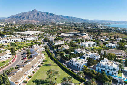 Apartment for sale in Nueva andalucia, Málaga. 
