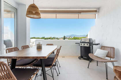 Apartment for sale in Nueva andalucia, Málaga. 