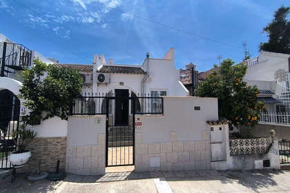 Cluster house for sale in Benijófar, Alicante. 