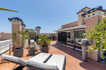 Penthouse for sale in Villamartín, Alicante. 