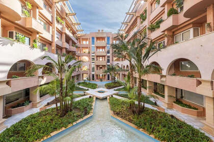 Apartment for sale in Nueva andalucia, Málaga. 
